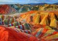 Gunung Pelangi di Cina