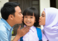 GERAKAN MENCIUM ANAK SEBELUM BERSEKOLAH