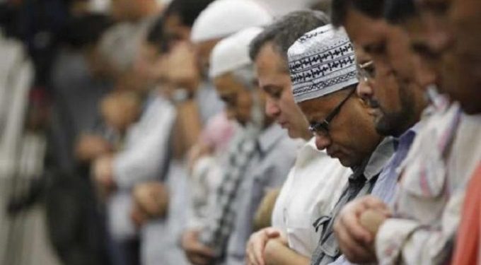 Mengapa Perlu Shalat Berjamaah?