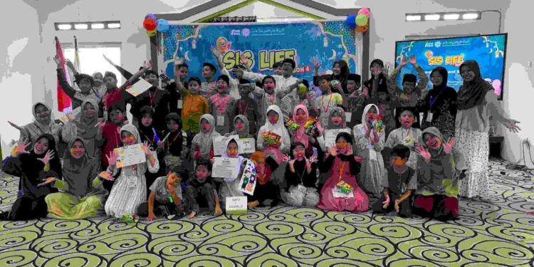 SIS Life Season 4 Sukses Digelar! 35 Peserta Rasakan Hangatnya Pengalaman Kehidupan Santri di Fathimah Al-Amin