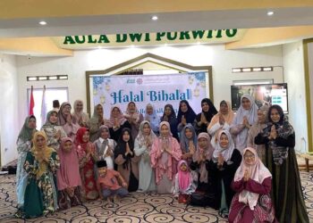 Rajut Silaturahmi, Eratkan Ukhuwah: Jamaah Haji SOC 16 Gelar Halal Bihalal di Fathimah Al-Amin